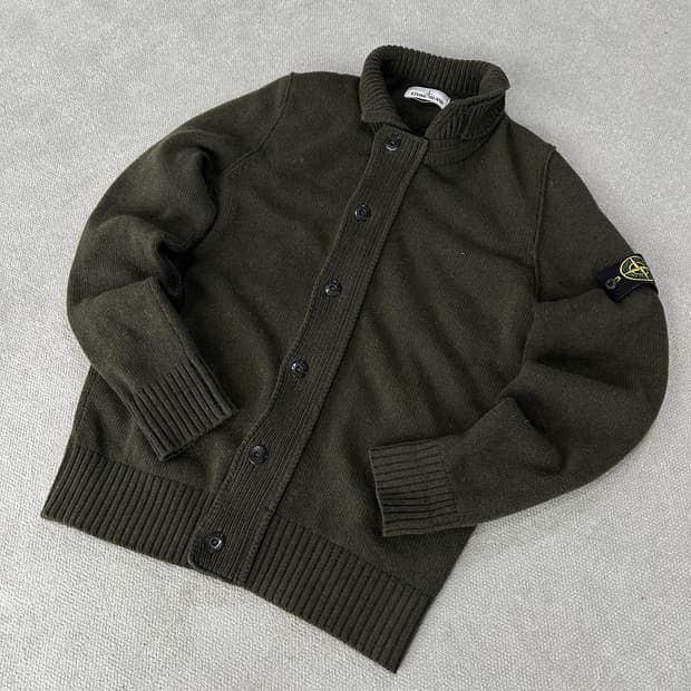 스톤아일랜드 소프트쉘 니트 자켓 100
