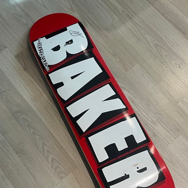 8.25 베이커 데크