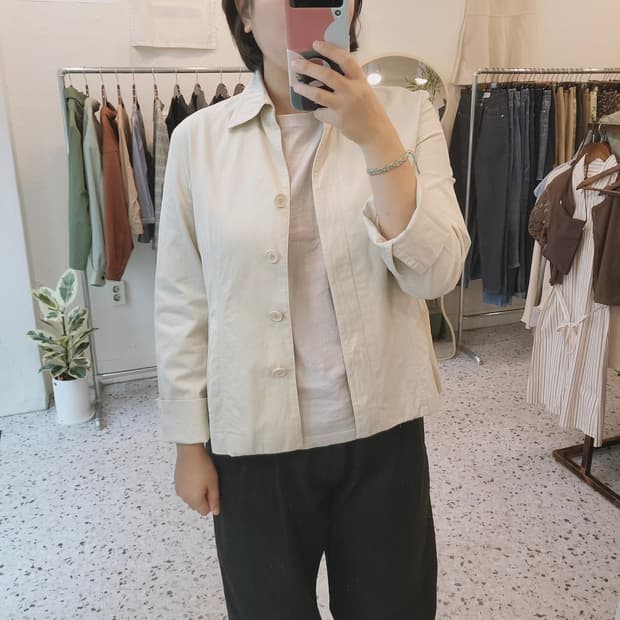 Rolina 미니멀 크림화이트 자켓