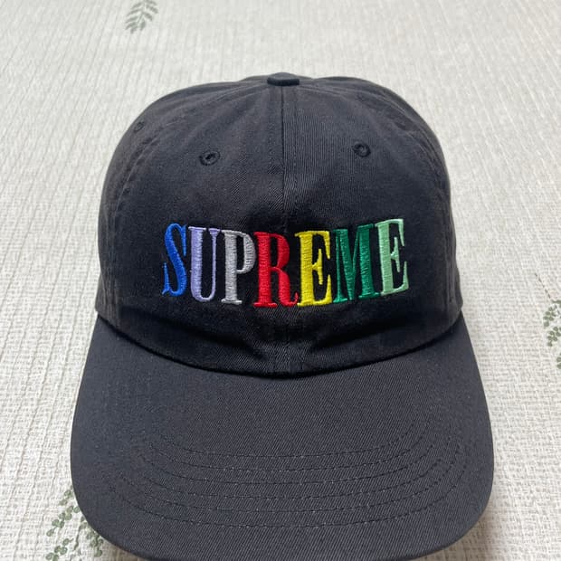 20fw 슈프림 멀티컬러 Logo 6-Panel 블랙