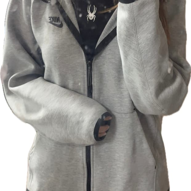 나이키 테크플리스 회색 