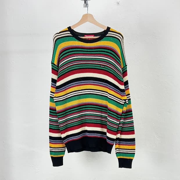 슈프림 23fw 스몰박스 립드 멀티컬러 스웨터