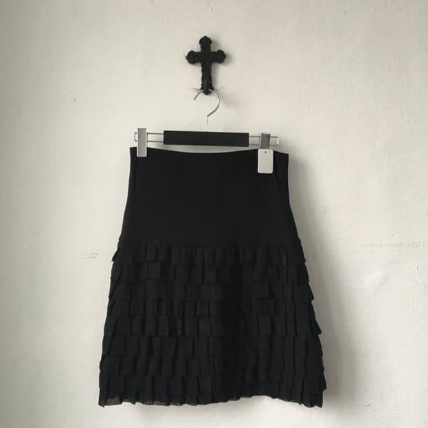 Frill layer skirt