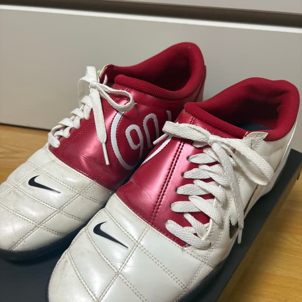 토탈 90 스니커즈 285mm