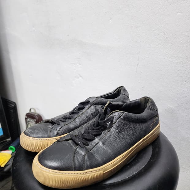커먼프로젝트 블랙 레더 스니커즈