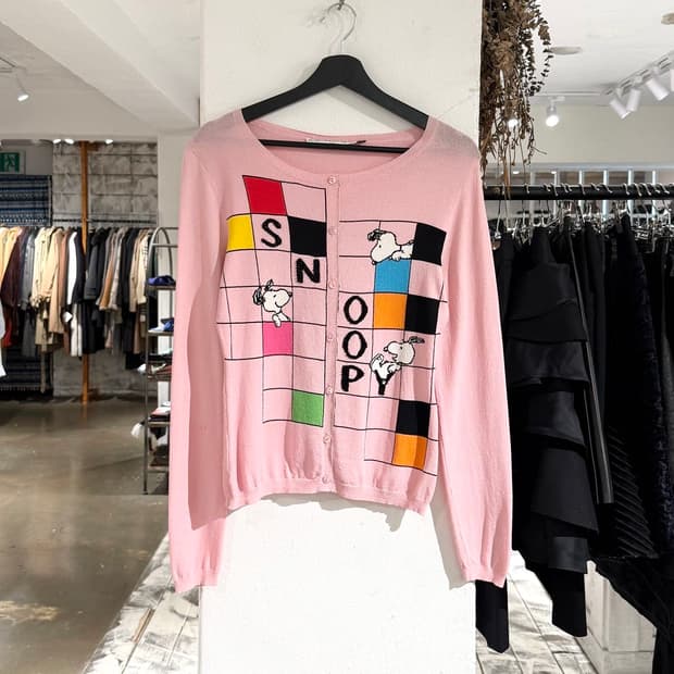 장 샤를르 드 카스텔 바작 핑크 스누피 가디건 