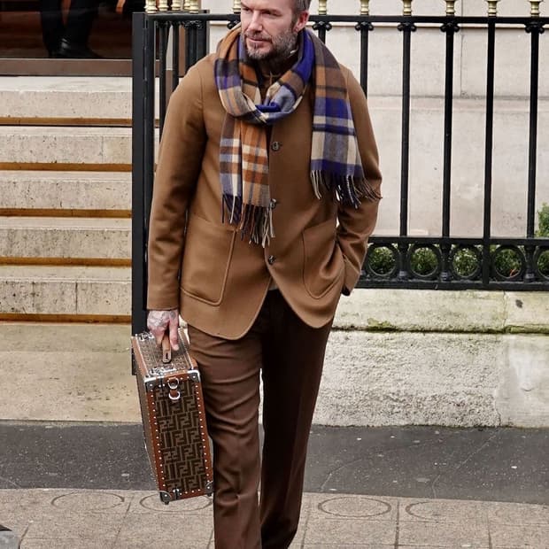 로로피아나 24 F/w 스파냐 캐시미어 자켓 새상품 판매 합니다.