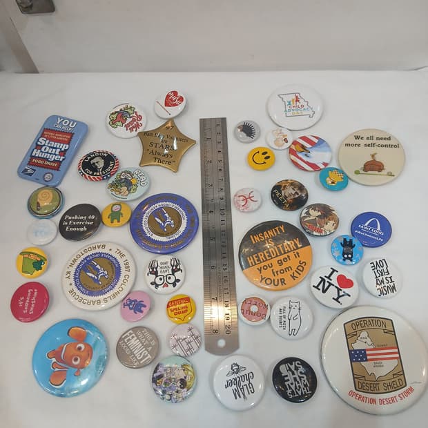 빈티지 틴 뱃지