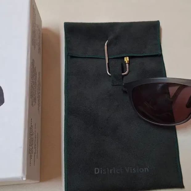 디스트릭트비전 타케요시 그레이 블랙로즈