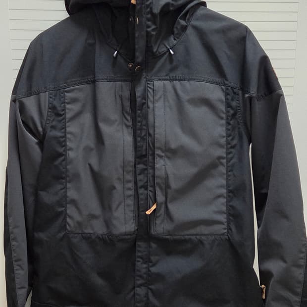 피엘라벤 캡자켓 사이즈 m 팝니다.