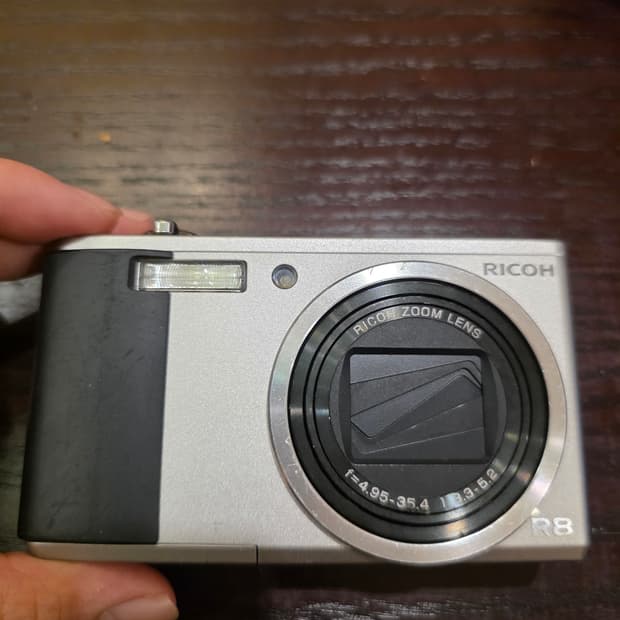 민트) 리코 R8 실버 디지털카메라