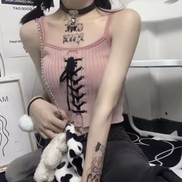 무료배송 기본 아일렛 슬리브리스 나시티
