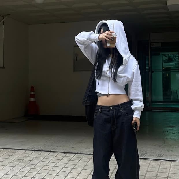 킴서울 후드집업