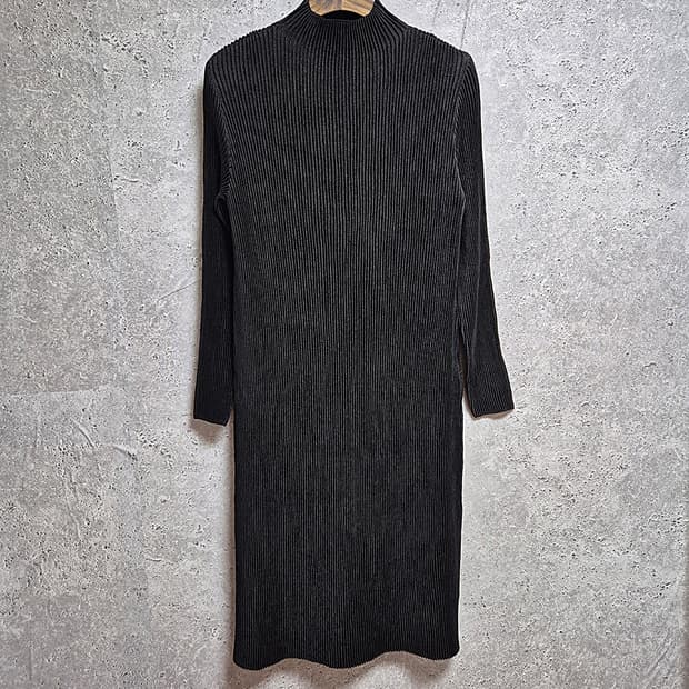 SPECCHIO pleats 스피치오 플리츠 원피스 