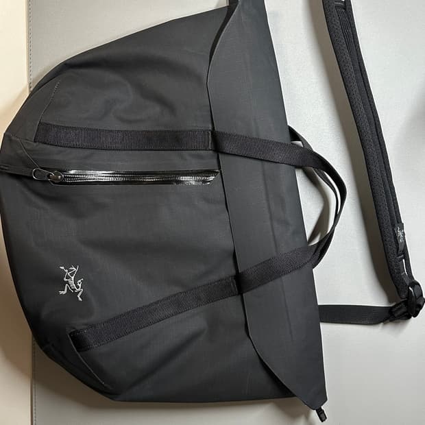 아크테릭스 그랜빌 숄더백