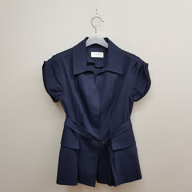 한섬 타임  벨티드 반팔 자켓 블라우스 S사이즈