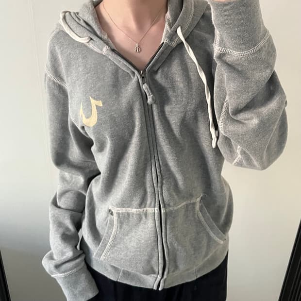 zip up hoodie
