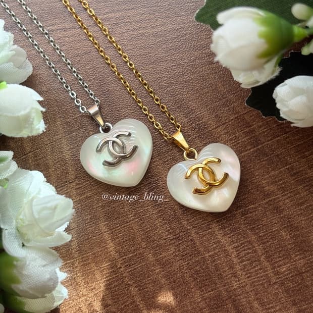 샤넬 오로라 펄 하트 목걸이