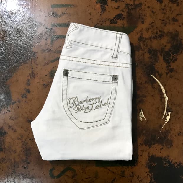버버리 블루라벨 화이트 7부 데님 팬츠 허리 25 사이즈