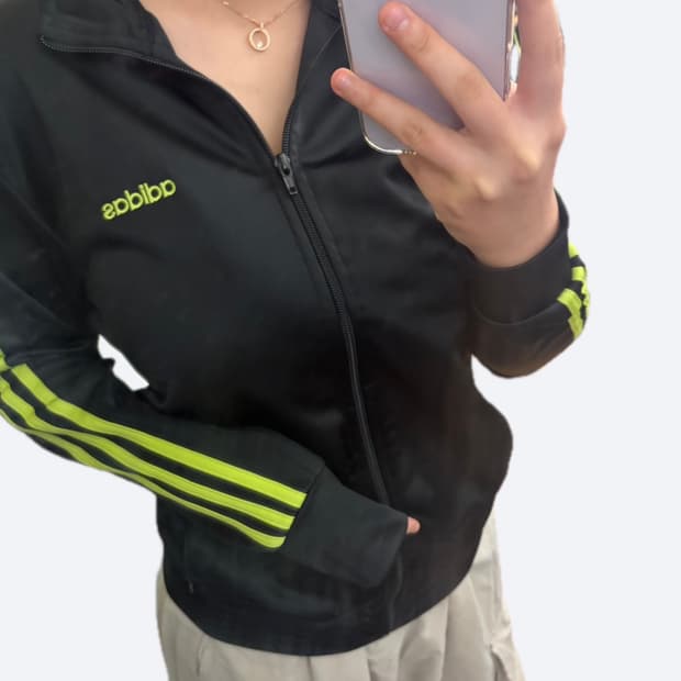 ✨아디다스 네온 형광 빅로고 블랙 트랙탑 져지✨