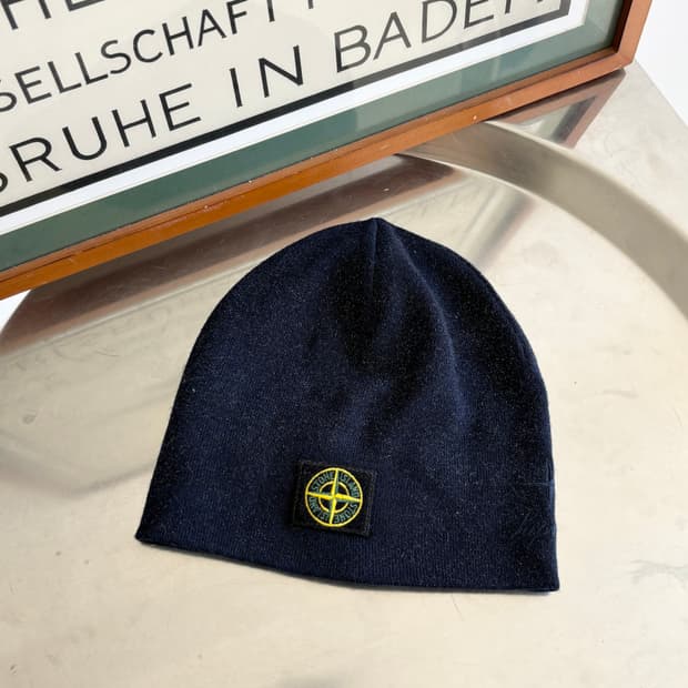 Supreme X Stone Island 비니