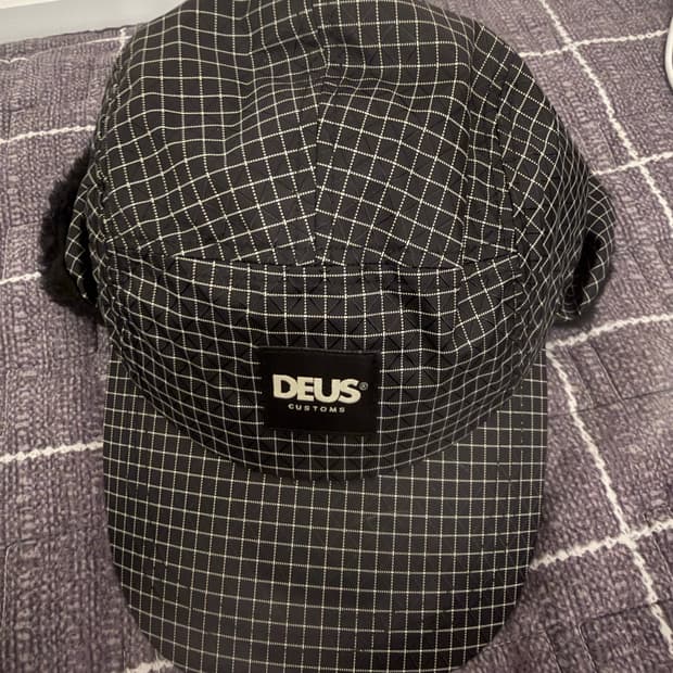 데우스 얼리 아워 5 패널 캡 