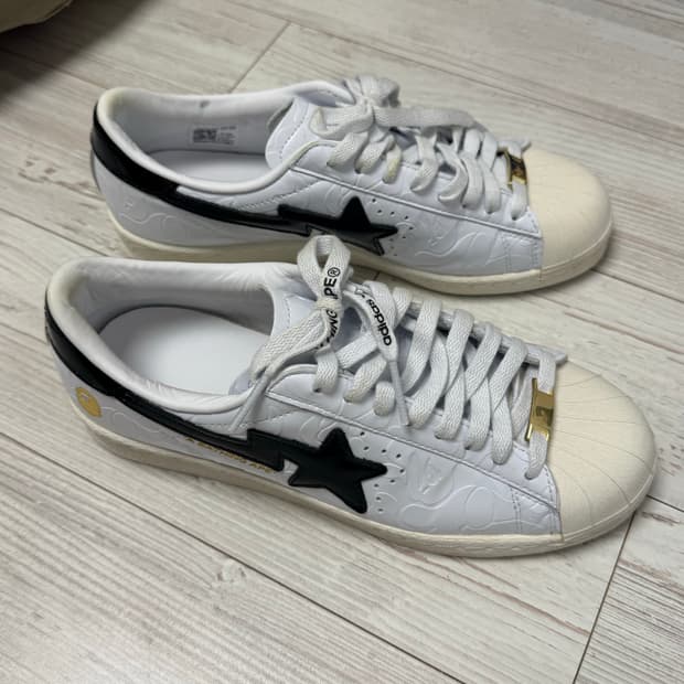 베이프x아디다스 슈퍼스타 빈티지 클라우드 화이트 250