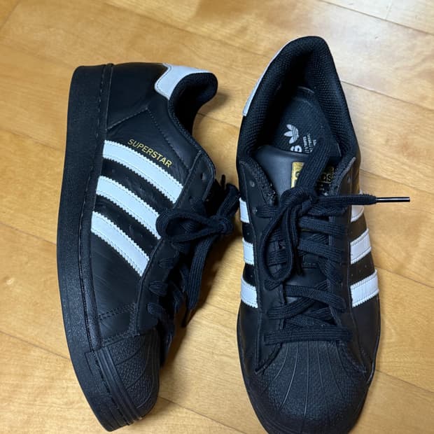 아디다스 슈퍼스타 코어 블랙 화이트 260