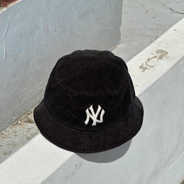 [M] MLB 엠엘비 뉴욕양키스 코듀로이 블랙 버킷햇 모자