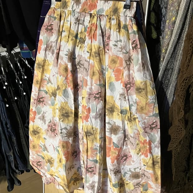 노란꽃 미디스커트 (착샷O)