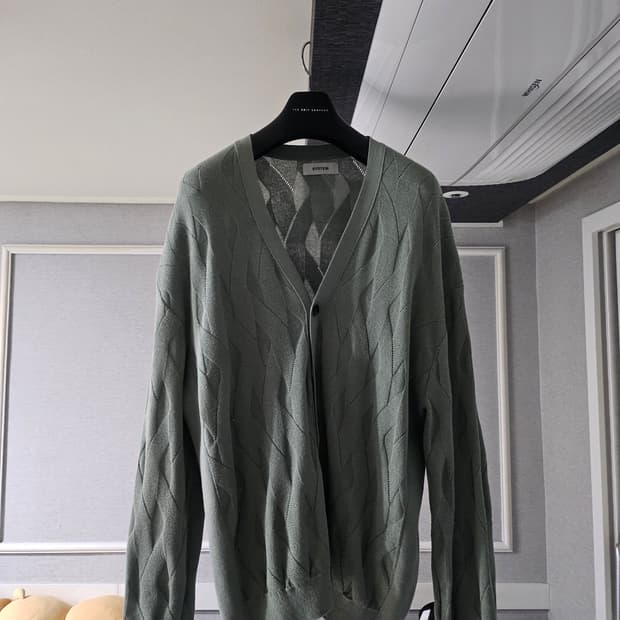 [거의 새것] 시스템옴므 케이블 니트 가디건 100