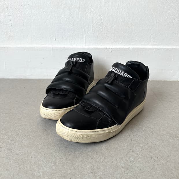 디스퀘어드 블랙푸퍼 레더 지퍼 스니커즈