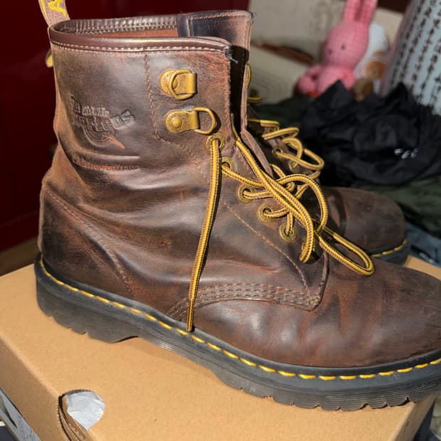 닥터마틴 디스이즈네버댓1460 280