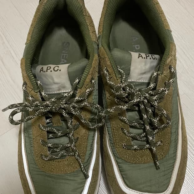 A.P.C. 아페쎄 스니커즈 카키 EU40