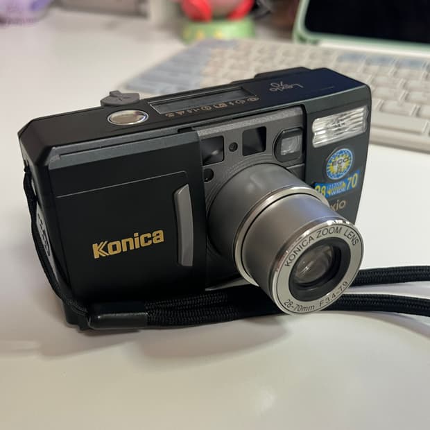 코니카 렉시오 70 블랙