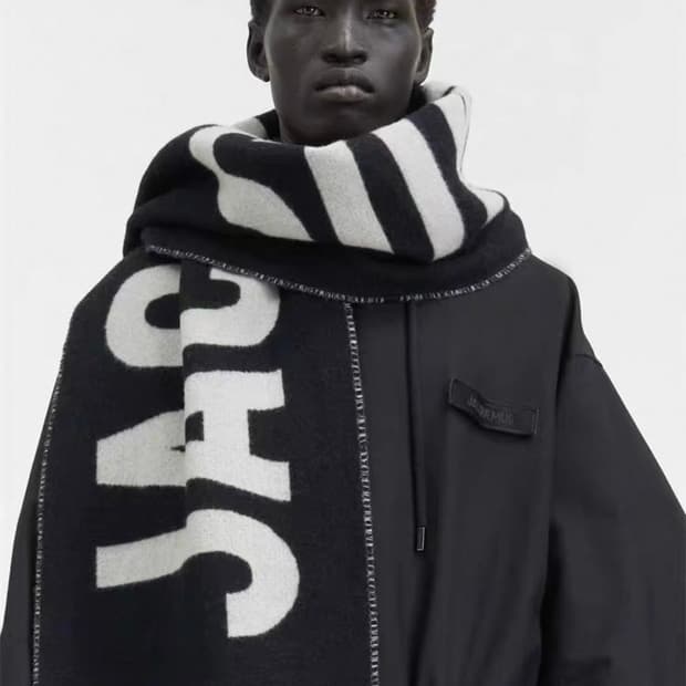 자크뮈스 울 로고 머플러