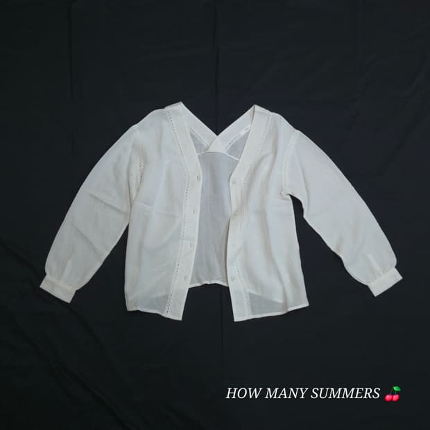 피프스 fifth 브이넥 펀칭 레이스 블라우스 아일렛 자수 긴팔 화이트