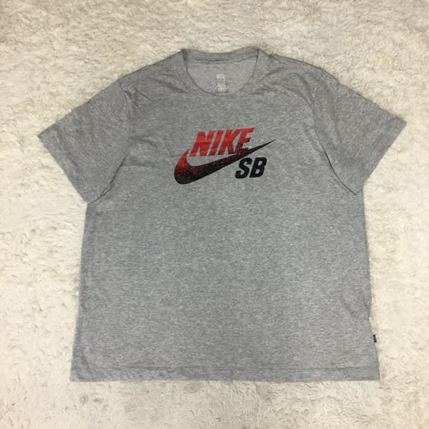 나이키 SB 빅로고 반팔티 GG09