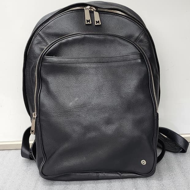 메트로시티 블랙 가죽 백팩 43x30x13cm