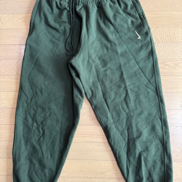 [L] 나이키 랩 nrg x 빌리 아일리시 플리스 스웻팬츠 세쿼이아