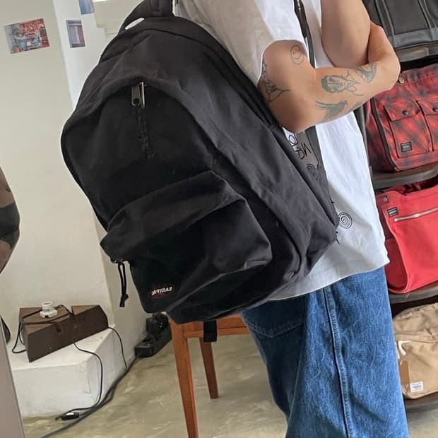 이스트팩 백팩 블랙