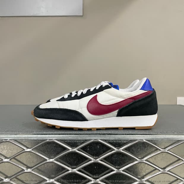 나이키 데이브레이크 화이트노블 240