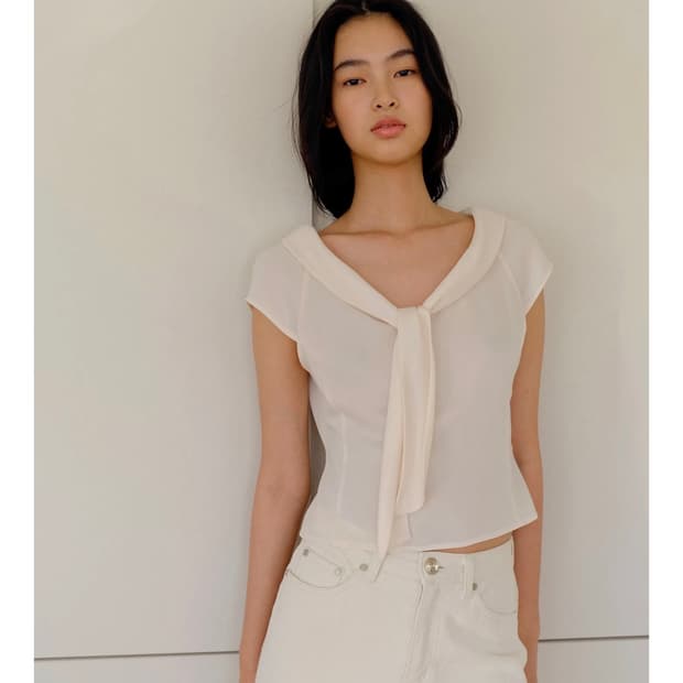 Kindersalmon 킨더살몬 타이 블라우스