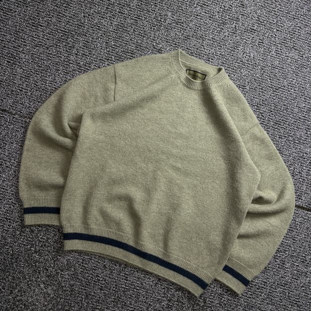 유니폼 브릿지 라인 크루넥 니트 2334