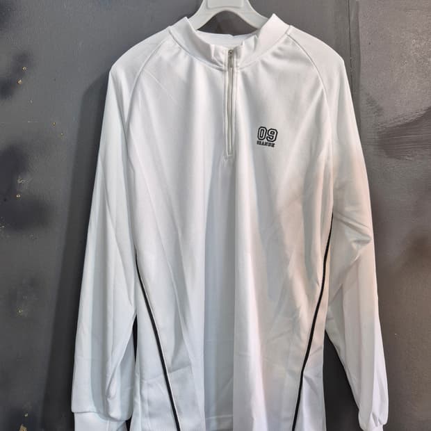 화이트 LL 사이즈 폴리에스터 100% 티셔츠 텍달림 새상품