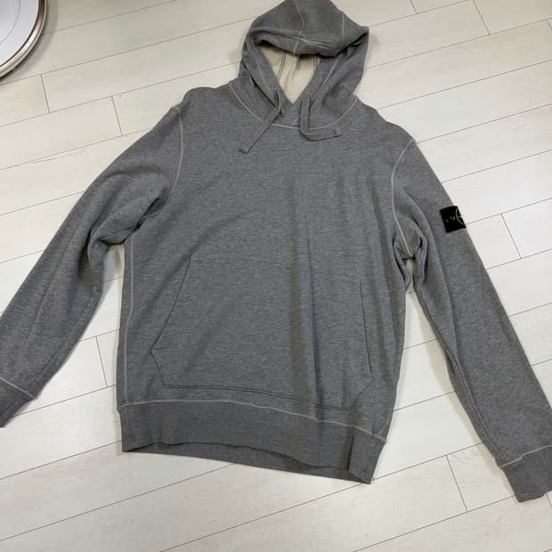 백화점판) 스톤아일랜드 후드티 105 사이즈  상태 9.7/10  얼룩 