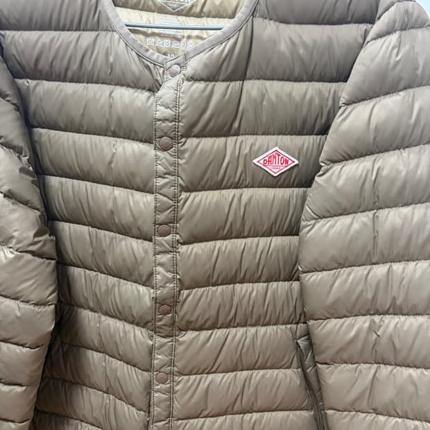 [L]단톤 남녀공용 경량 패딩 판매합니다