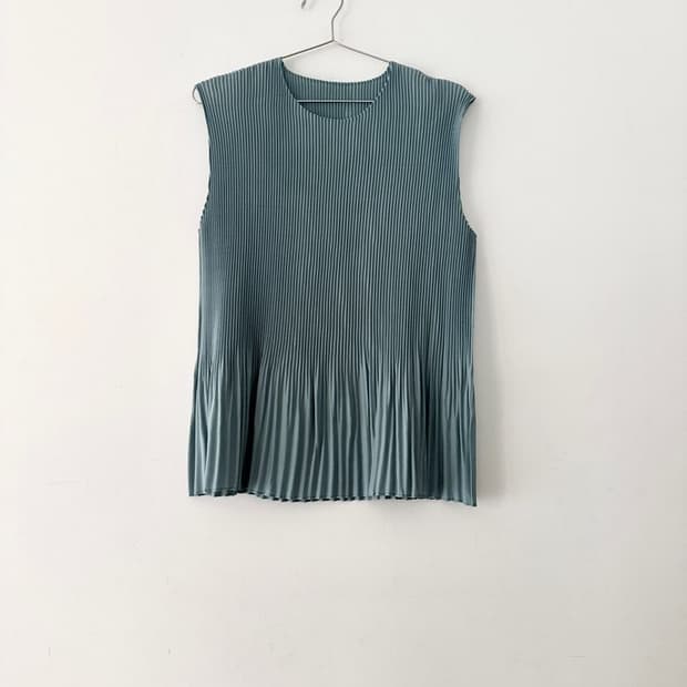 Basic pleats sleeveless / mint