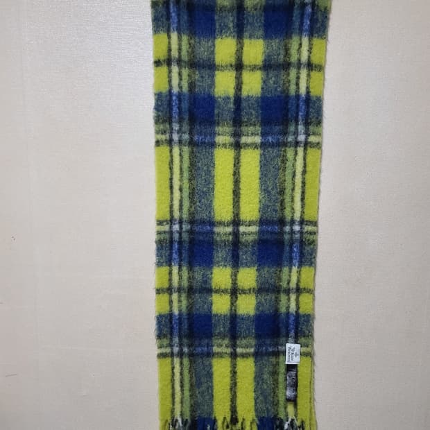 비비안웨스트우드 청키 타탄 머플러