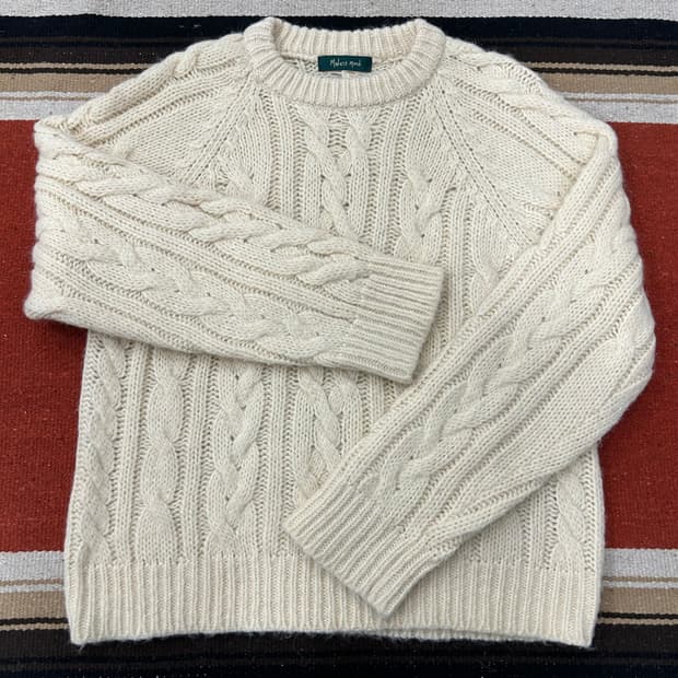 모데스트무드 케이블니트